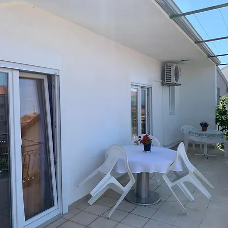 Apartment With Parking Space - 23796