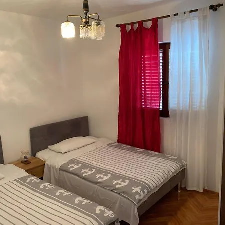 With Parking Space - 23796 Apartman Rogoznica