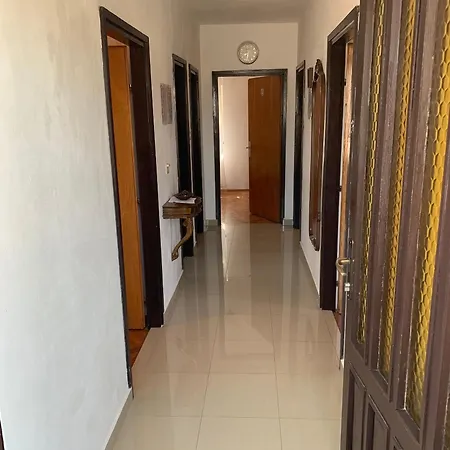 Apartman With Parking Space - 23796 Rogoznica