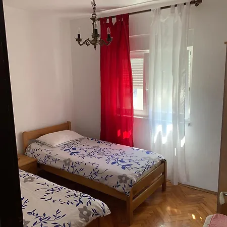With Parking Space - 23796 Rogoznica