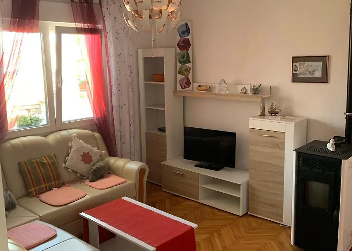 With Parking Space - 23796 * روغوزنيكا